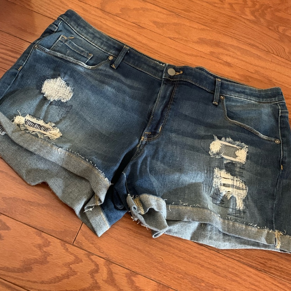 Ripped Shorts